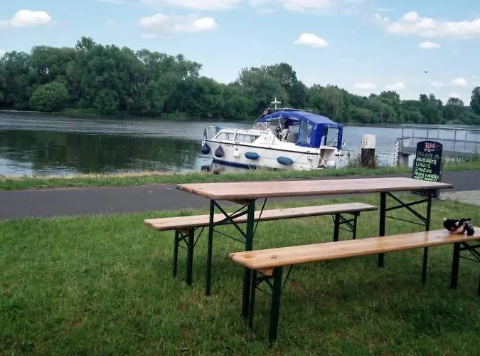 Cesky Bufik - Stanove Taboriste Campsite *